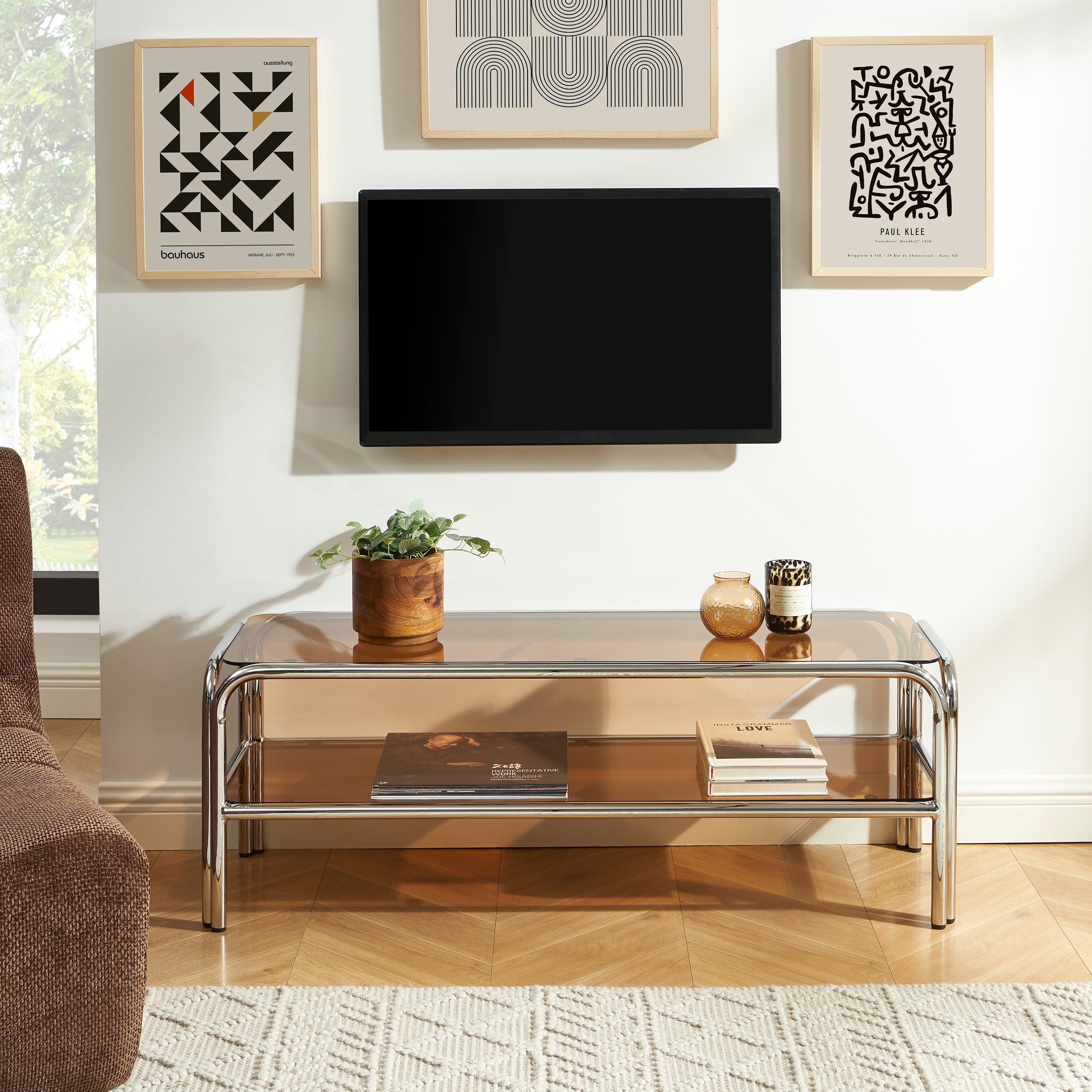 Maggy - Mueble para Televisión - Estructura Naranja Oscuro Y Cromo