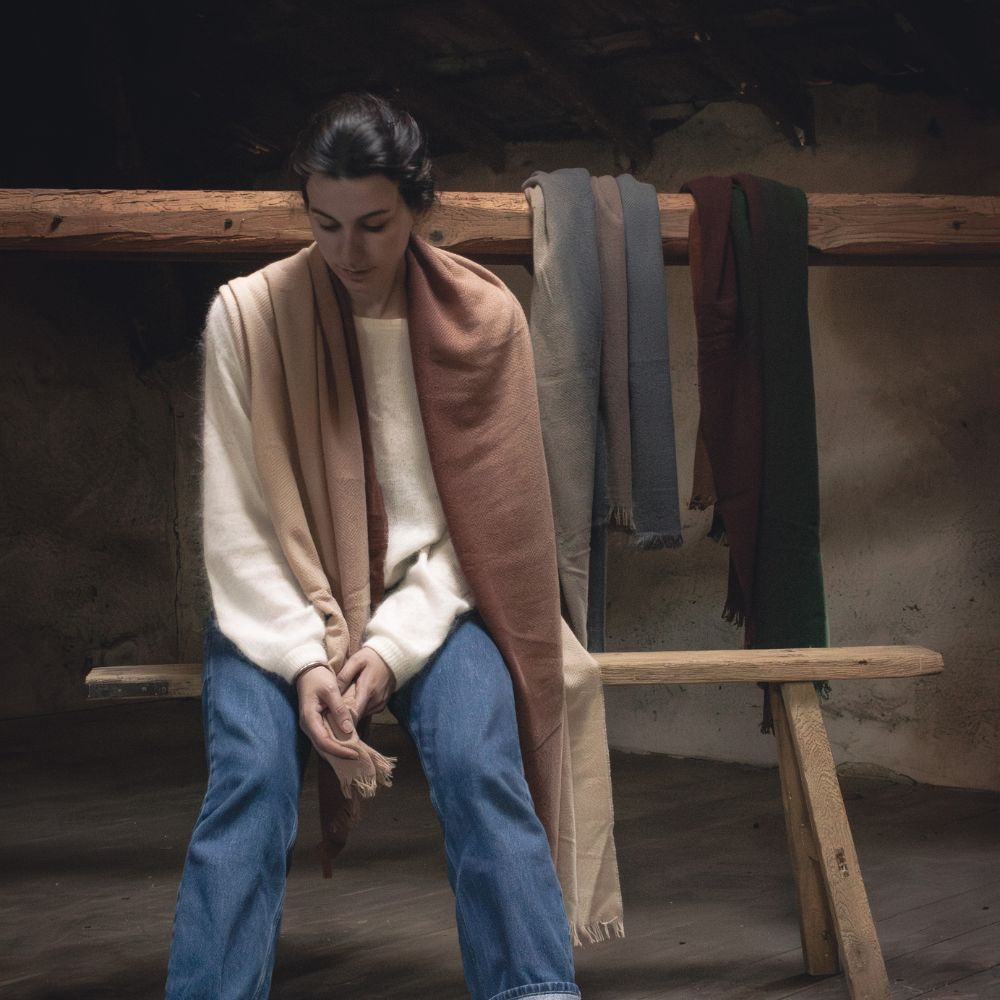 Bufanda con flecos tie and dye de lana 65x200 cm