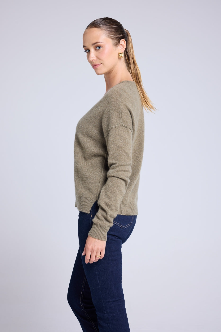 Jersey de Cuello de Pico Oversize con Costuras Manon - Verde Caqui