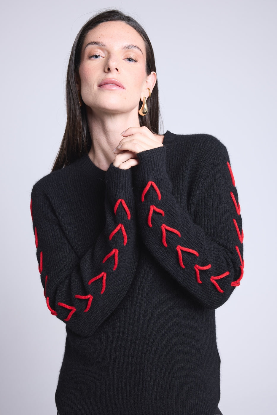 Jersey de cuello redondo con cordones en las mangas Marta - Negro y rojo - Mujer