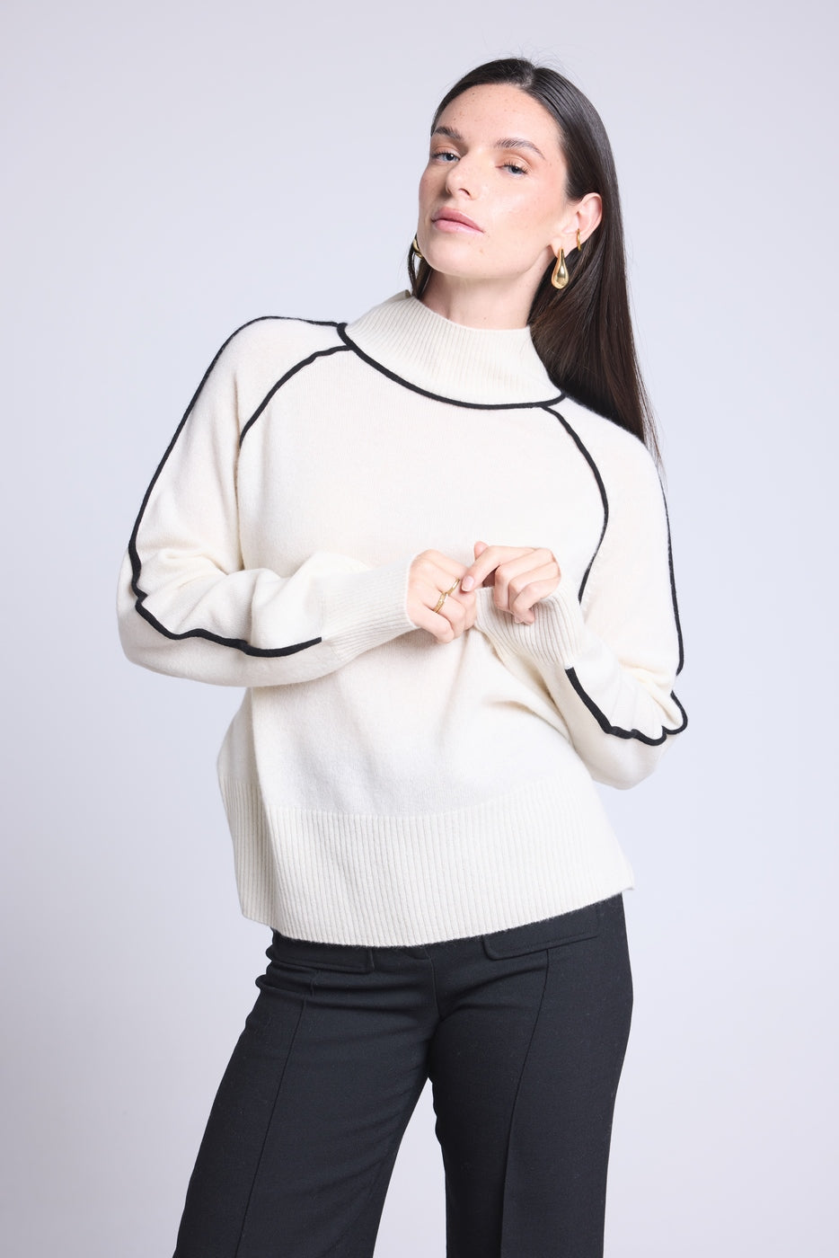 Jersey Cuello Alto Contraste Megan - Blanco y Negro - Mujer