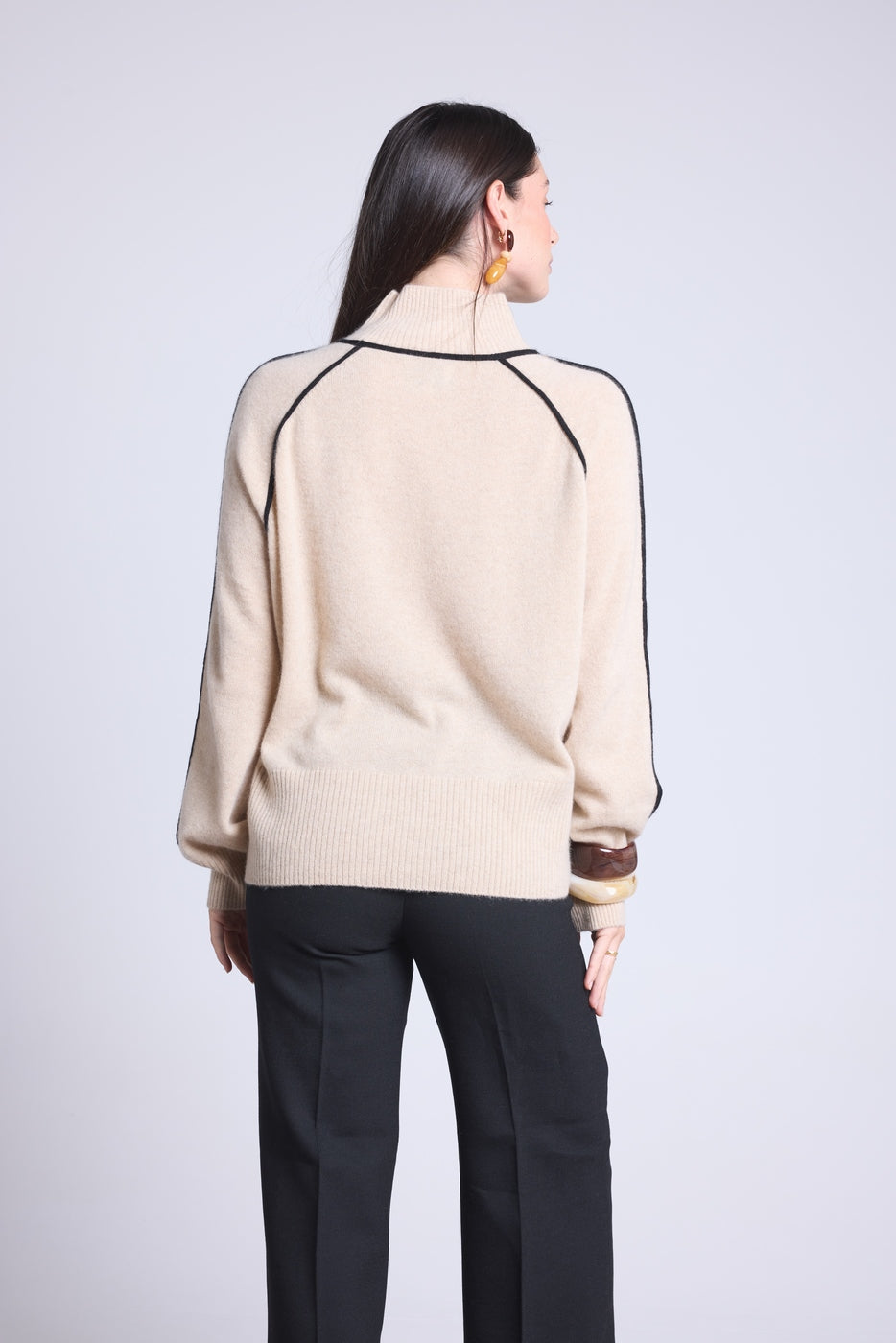 Jersey de cuello alto en contraste Megan - Beige crema y negro - Mujer