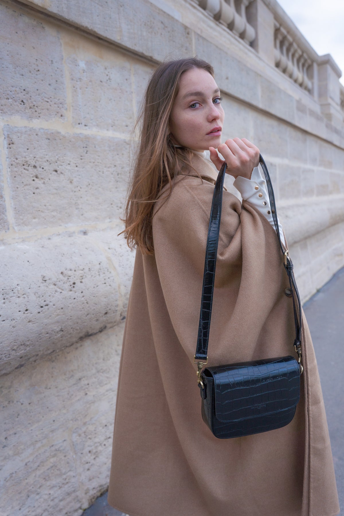 Alva Shoulder Bag - Black