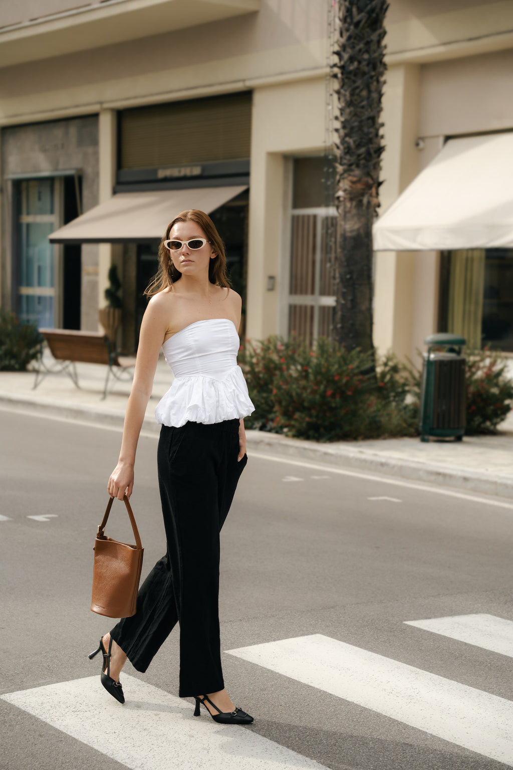 Reti Shoulder Bag - Camel