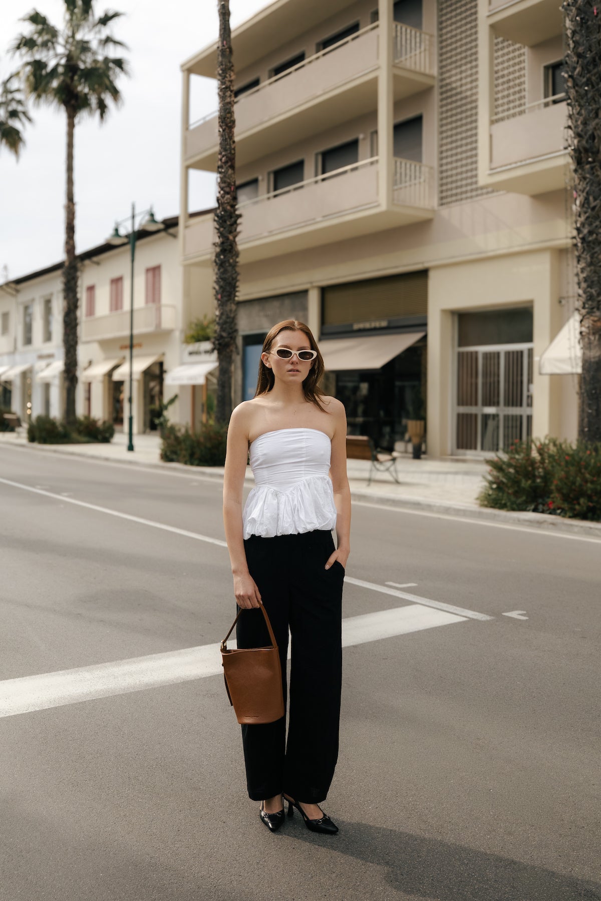 Reti Shoulder Bag - Camel