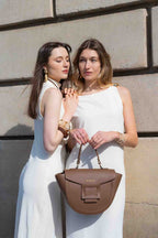 Grained Votti Crossbody Bag - Camel
