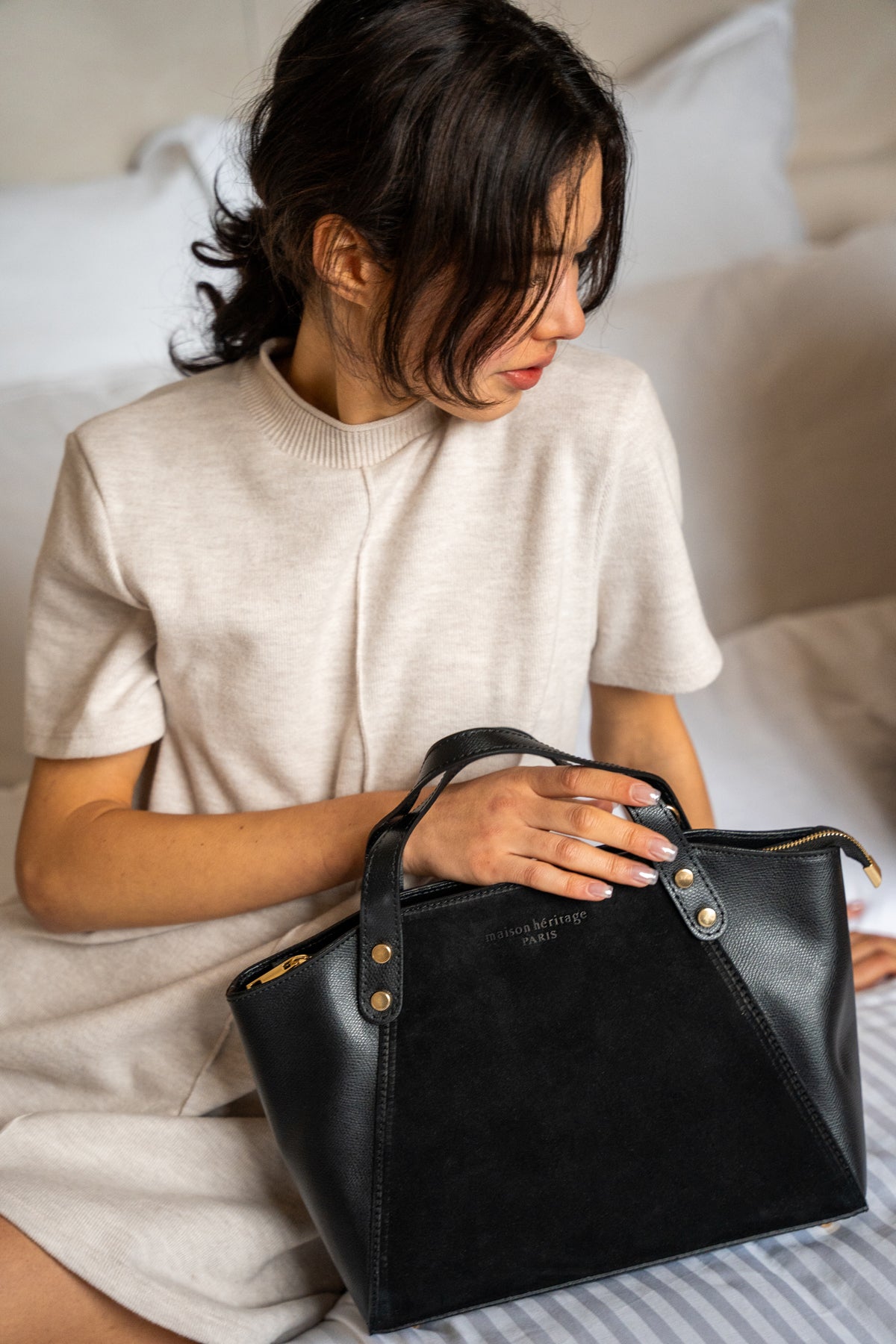 Parl Suede Handbag - Black Suede