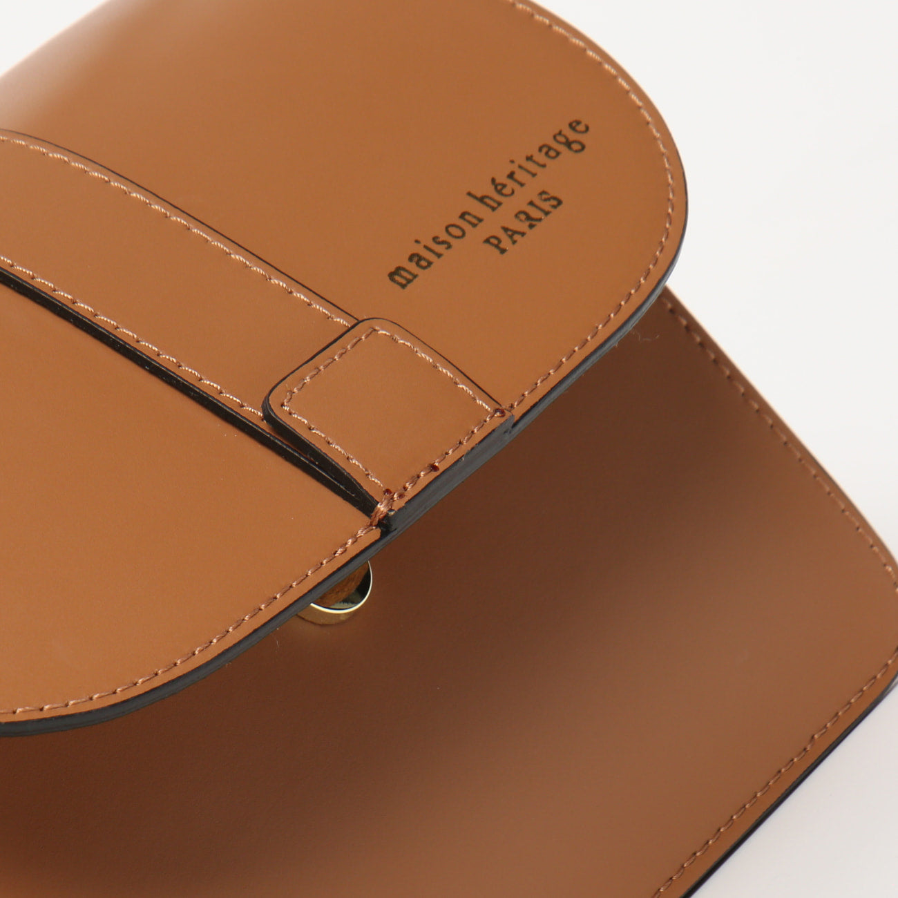 Ligou Shoulder Bag - Camel