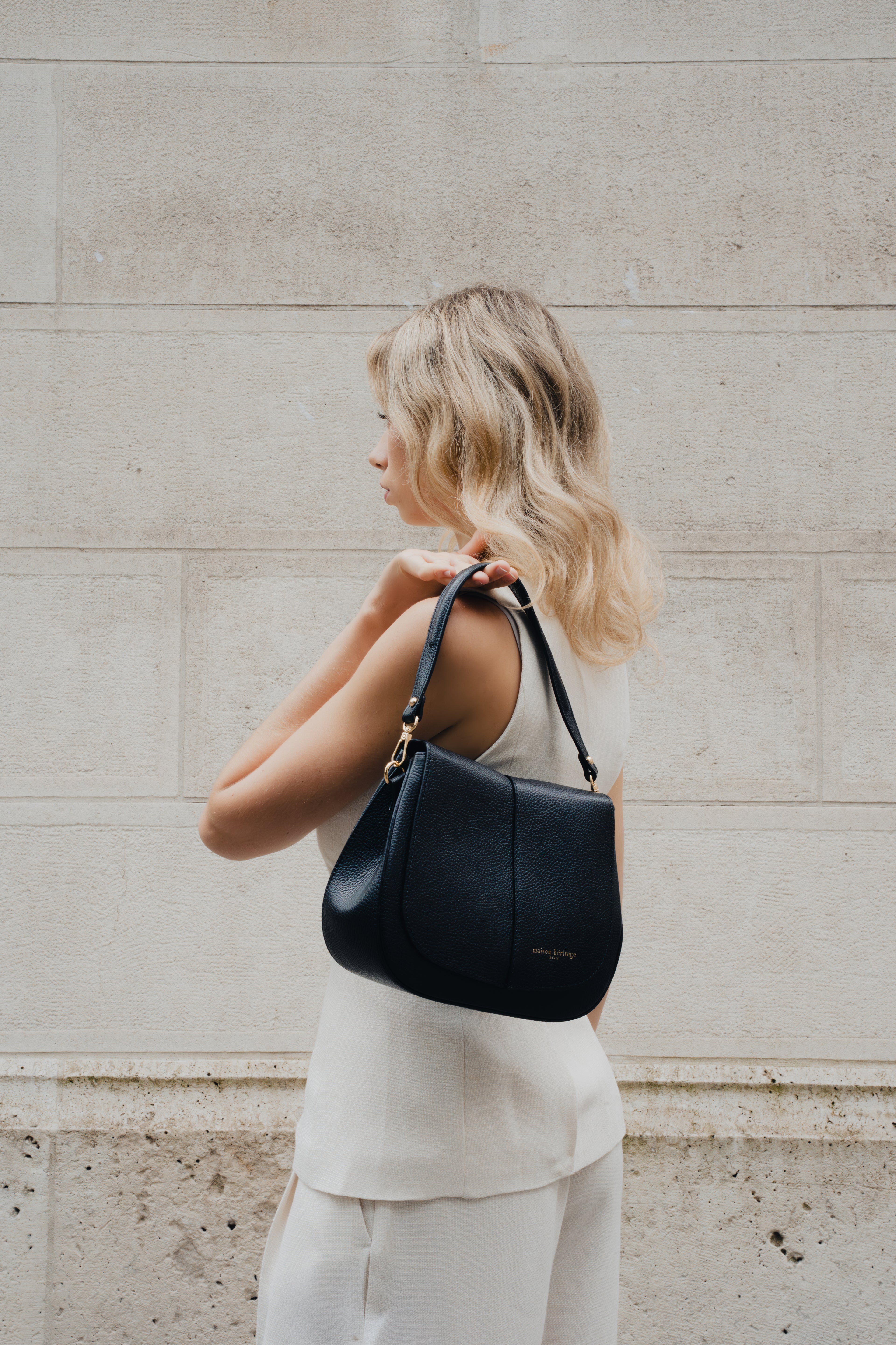 Lirio Handbag - Black