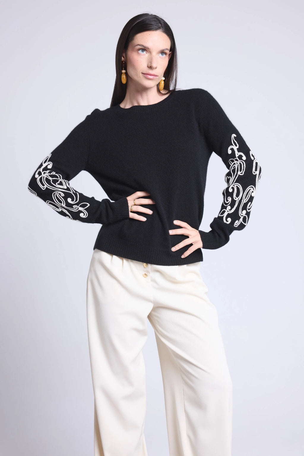 Jersey de cuello redondo con bordado en mangas Micha - Negro blanco - Mujer