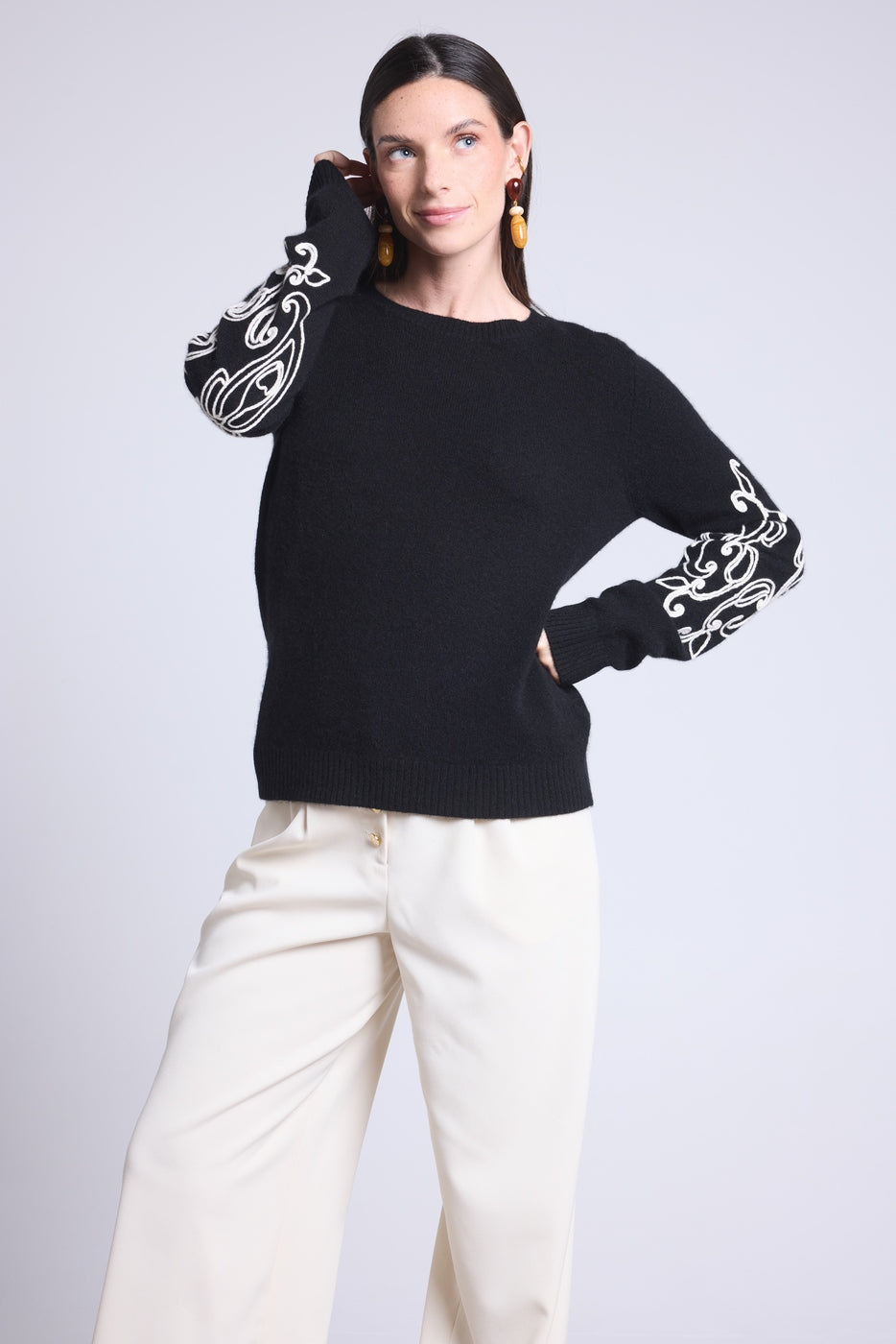 Jersey de cuello redondo con bordado en mangas Micha - Negro blanco - Mujer