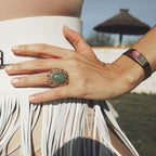 Brazalete de rodocrosita minimalista dorado