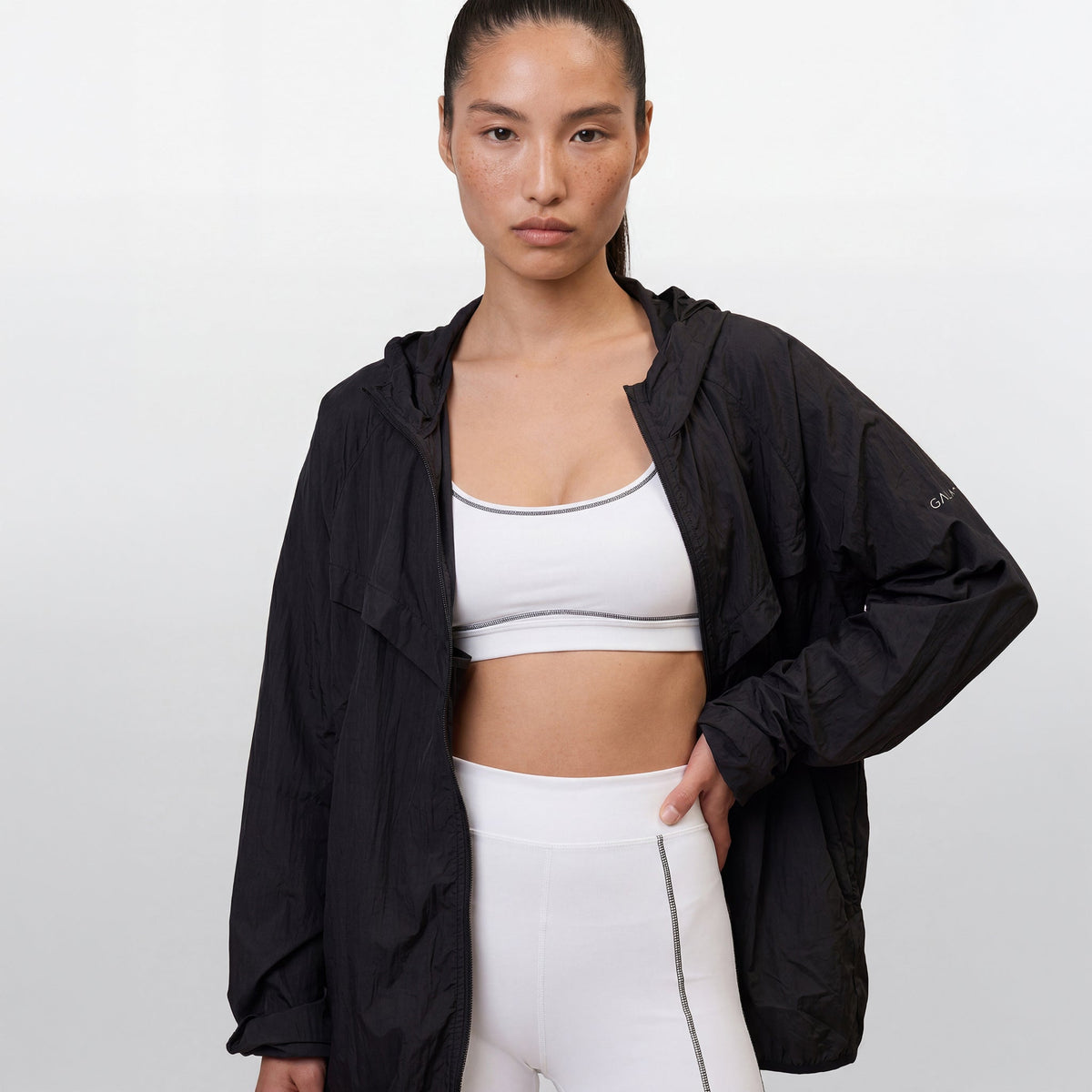 Coupe-Vent Femme À Capuche Mintaka – Running & Athleisure