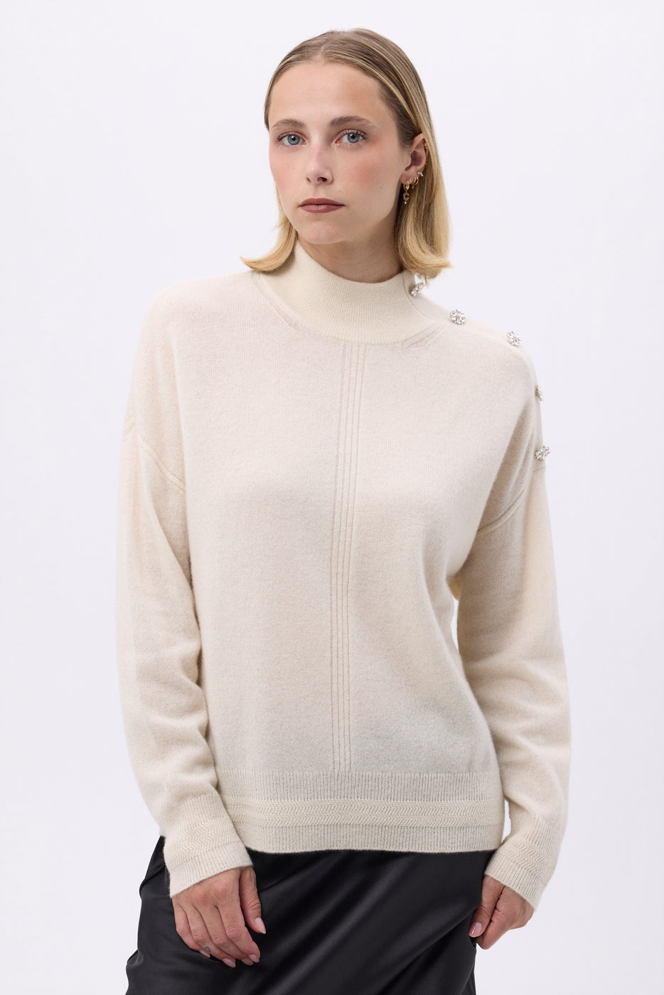 Jersey de cuello alto con joyas Miranda - Blanco - Mujer