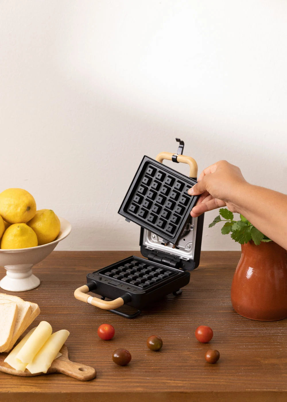 Individual Stone Studio - Toasted Sandwich Maker, Grill & Interchangeable-Plate Waffle Maker - Black