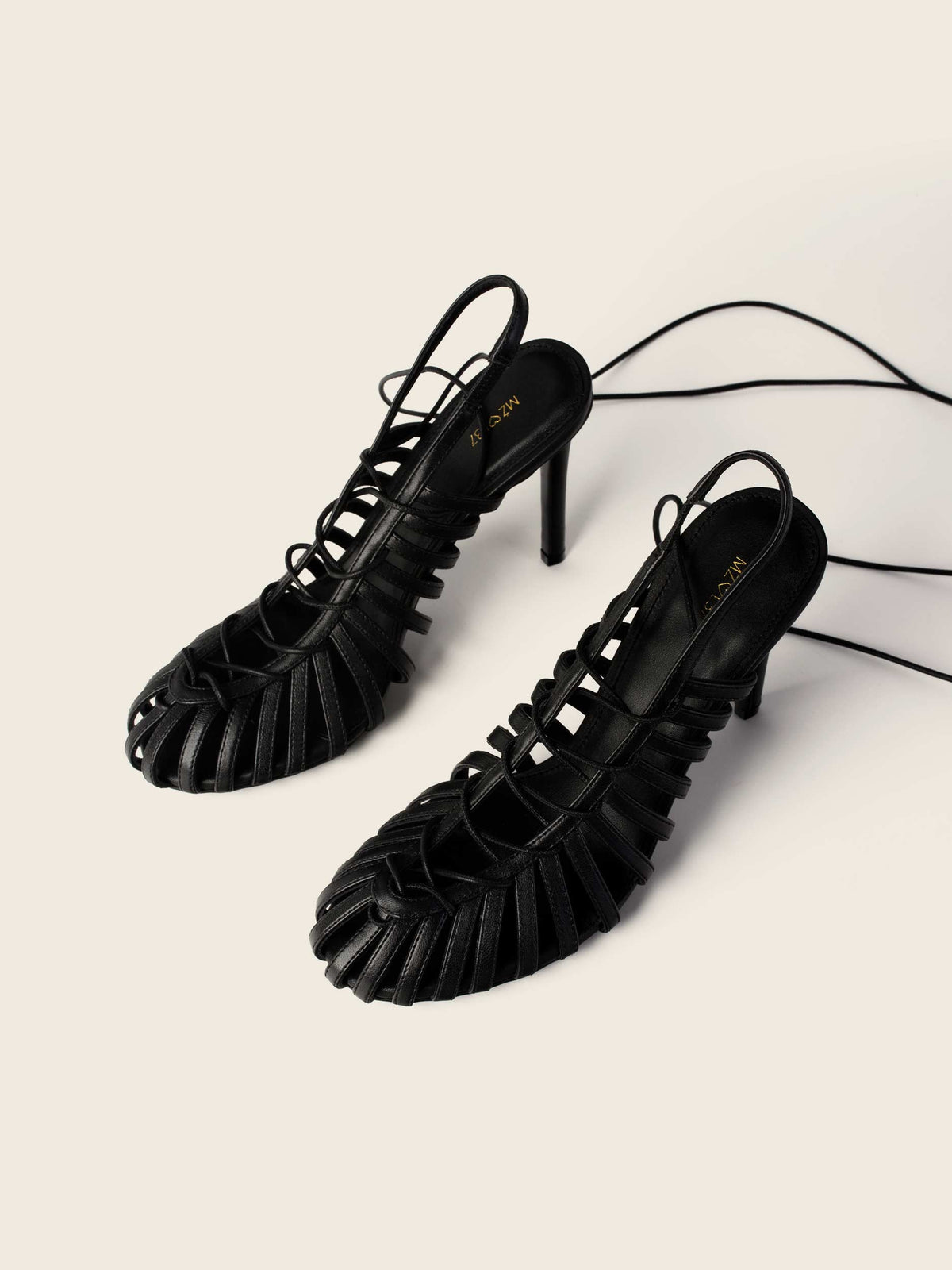 Gigi Pumps - Black