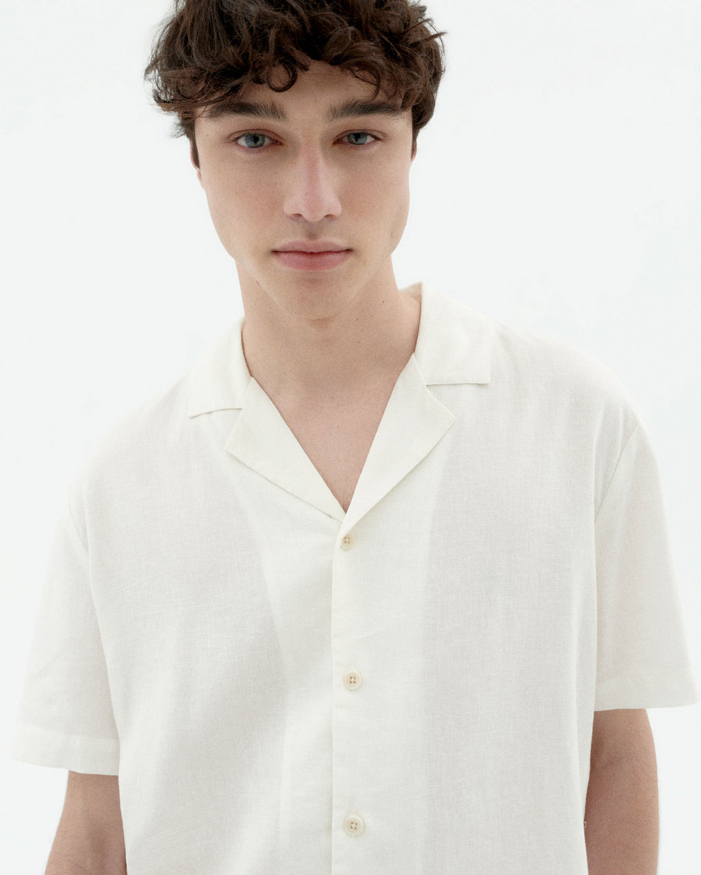 Camisa blanca cáñamo Jules sostenible-3