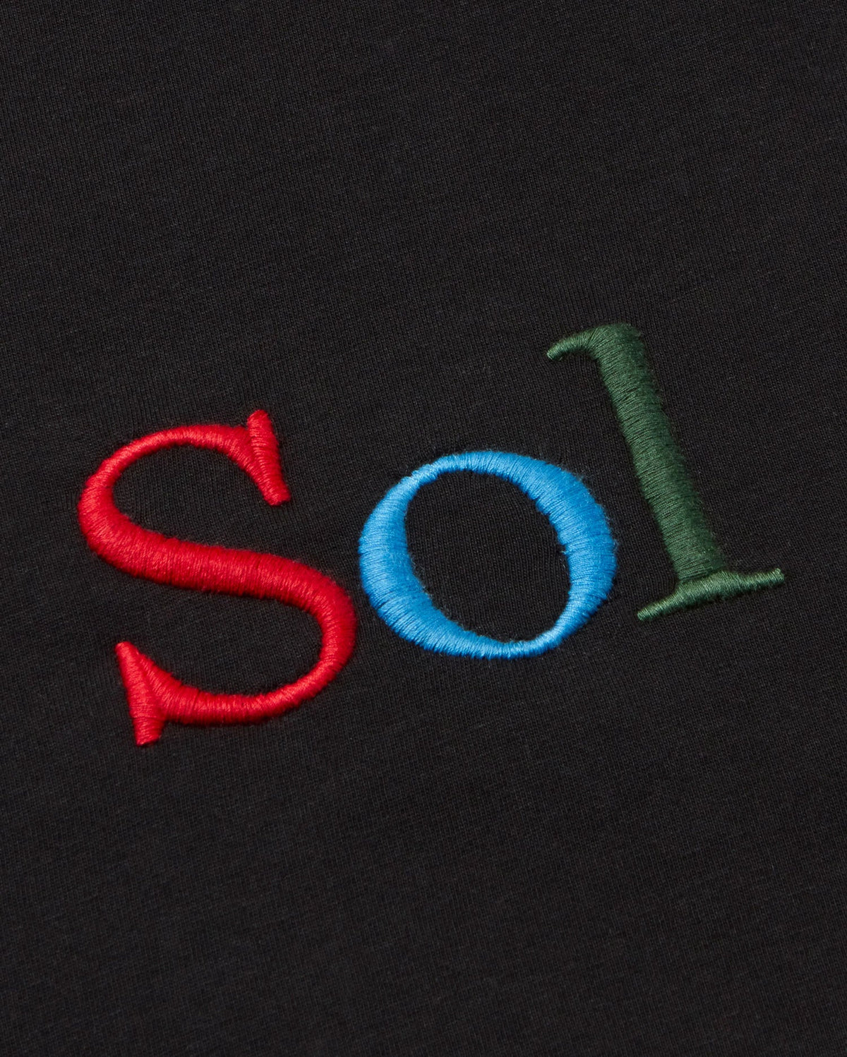 Hvid bæredygtig sol T-shirt model Aaron - silhuet 4