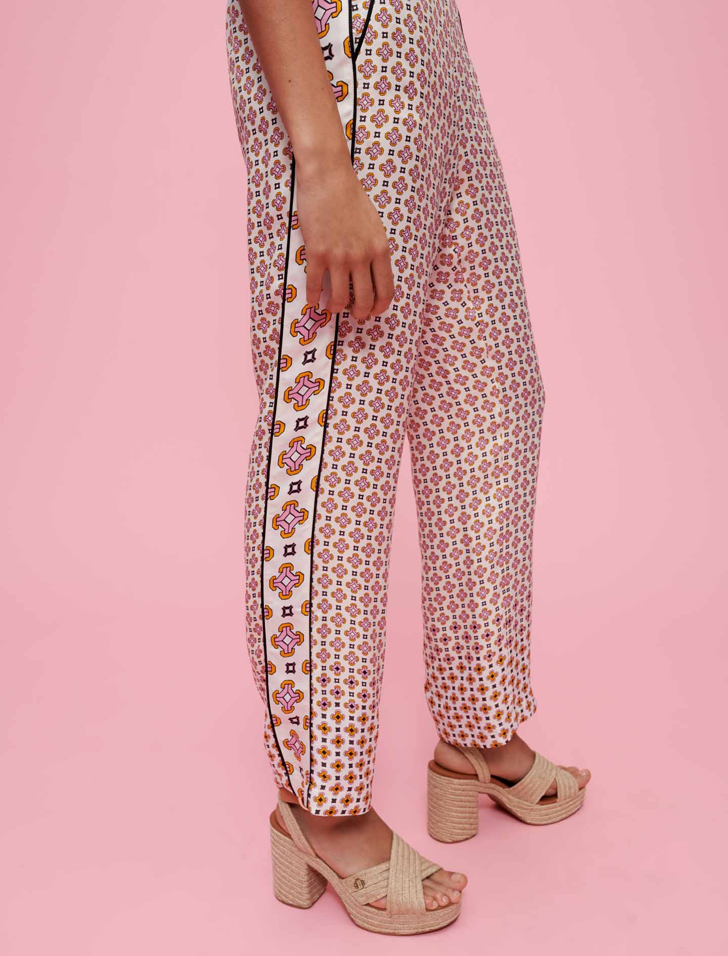 Maje - Pigeo Pants - Geometric Ecru Background