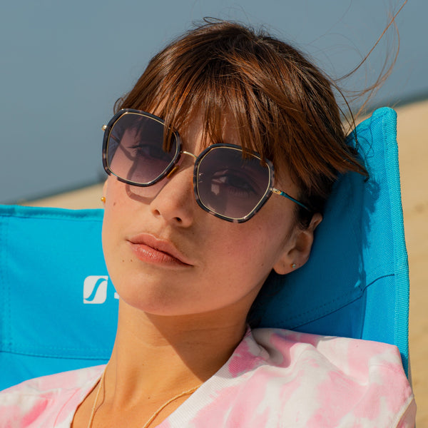 Michaela.S Sunglasses - Black Tortoiseshell - Unisex