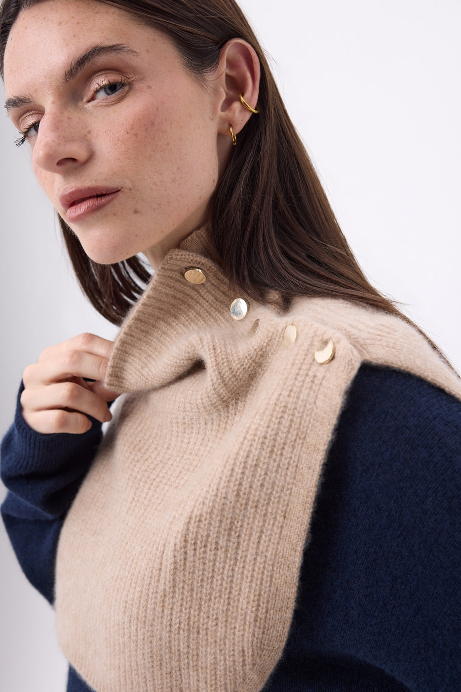 Cuello alto con botones Natacha - Beige crema - Mujer