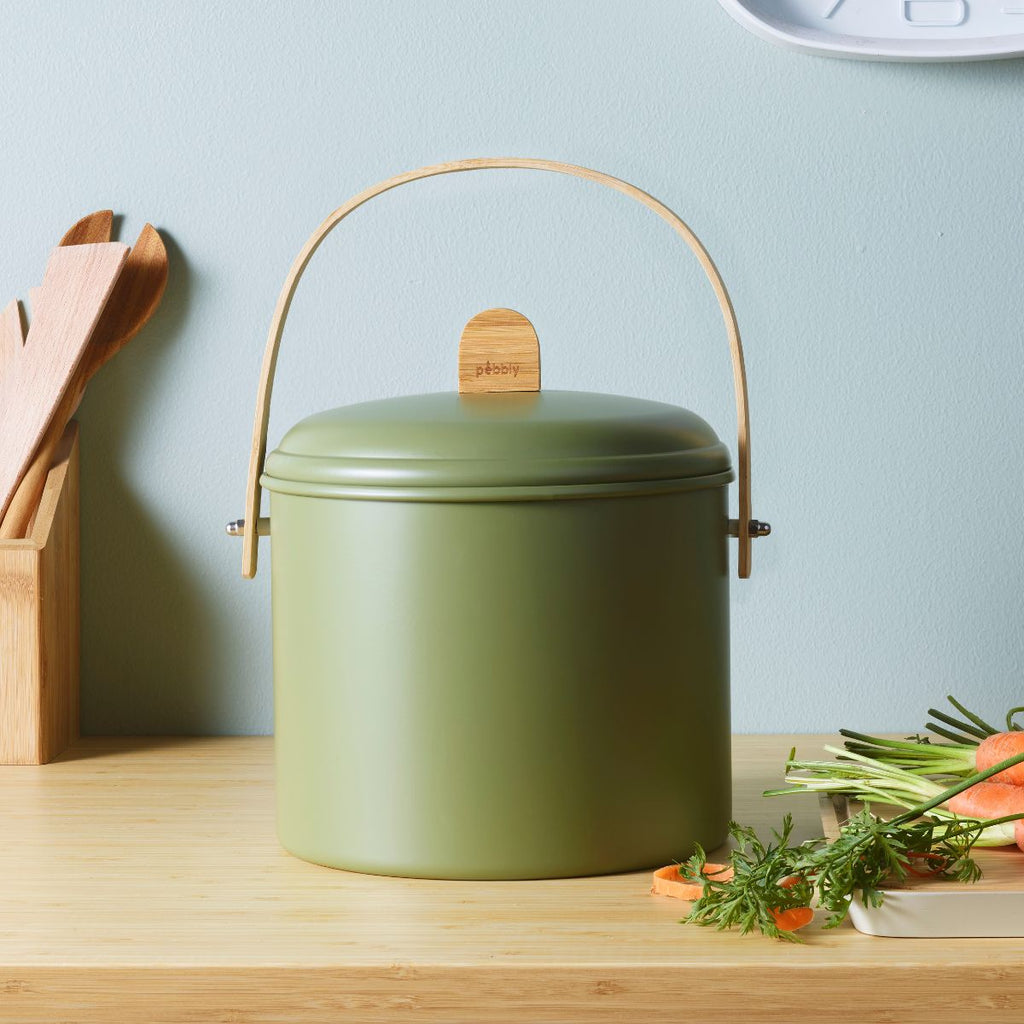 Indoor Steel Compost Bin with Bamboo Handle - 7 Litres - Green