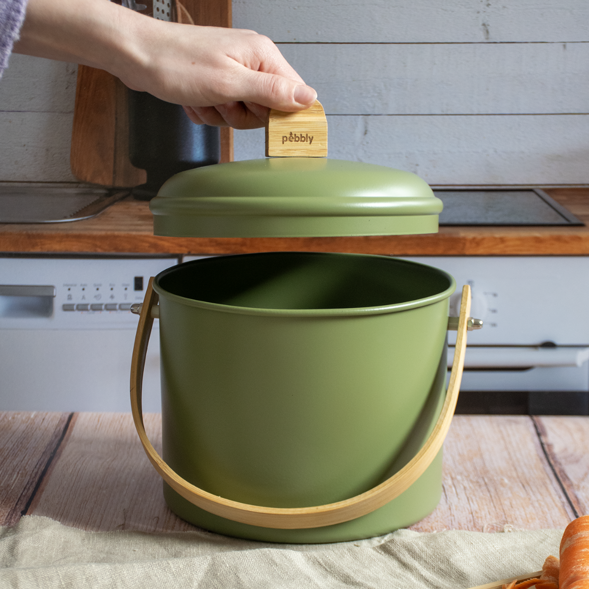 Cubo de abono de acero para interiores con filtro de carbón a prueba de olores - 3,5 L - Oliva