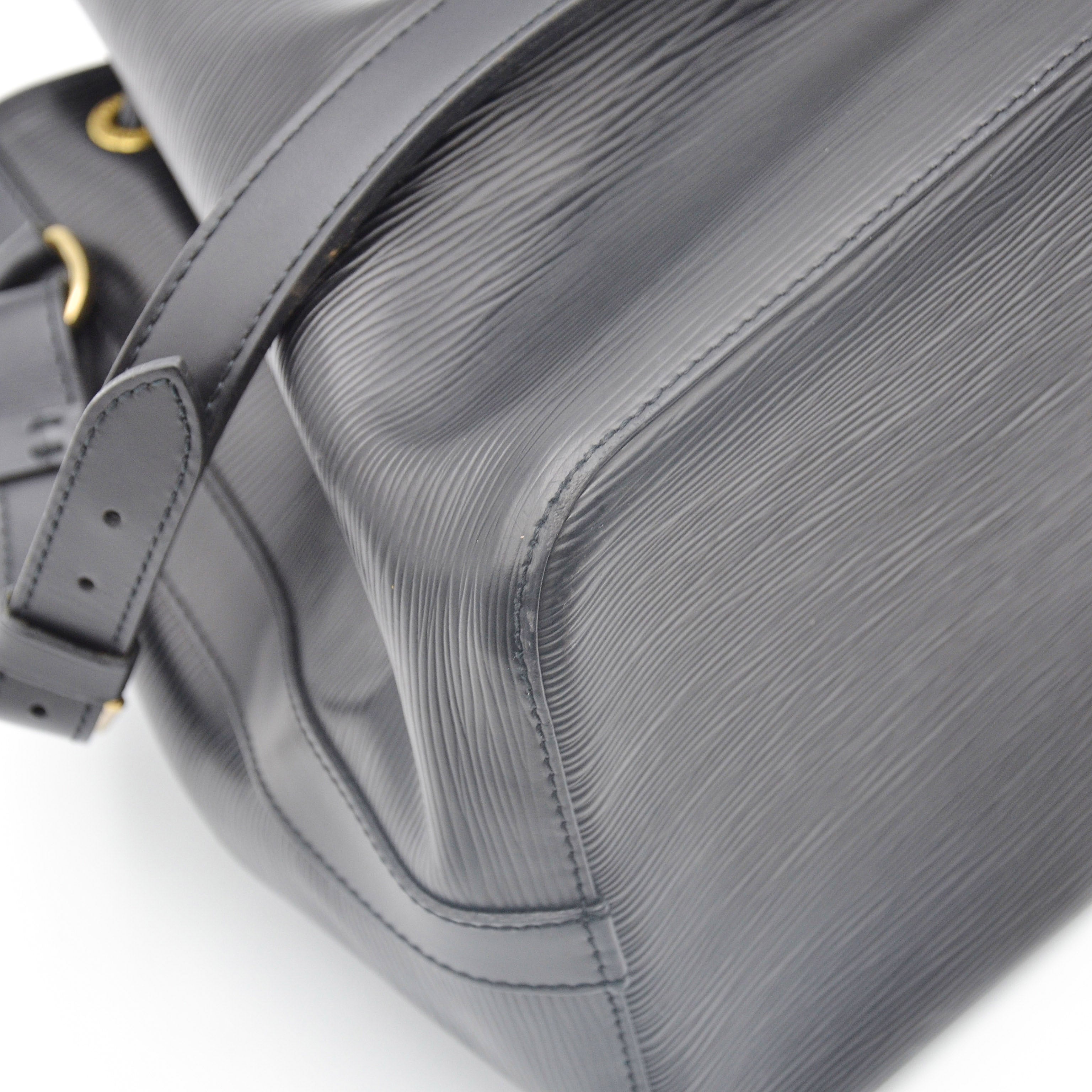 Louis Vuitton Noé Moyen Modèle Cuir Épi Noir