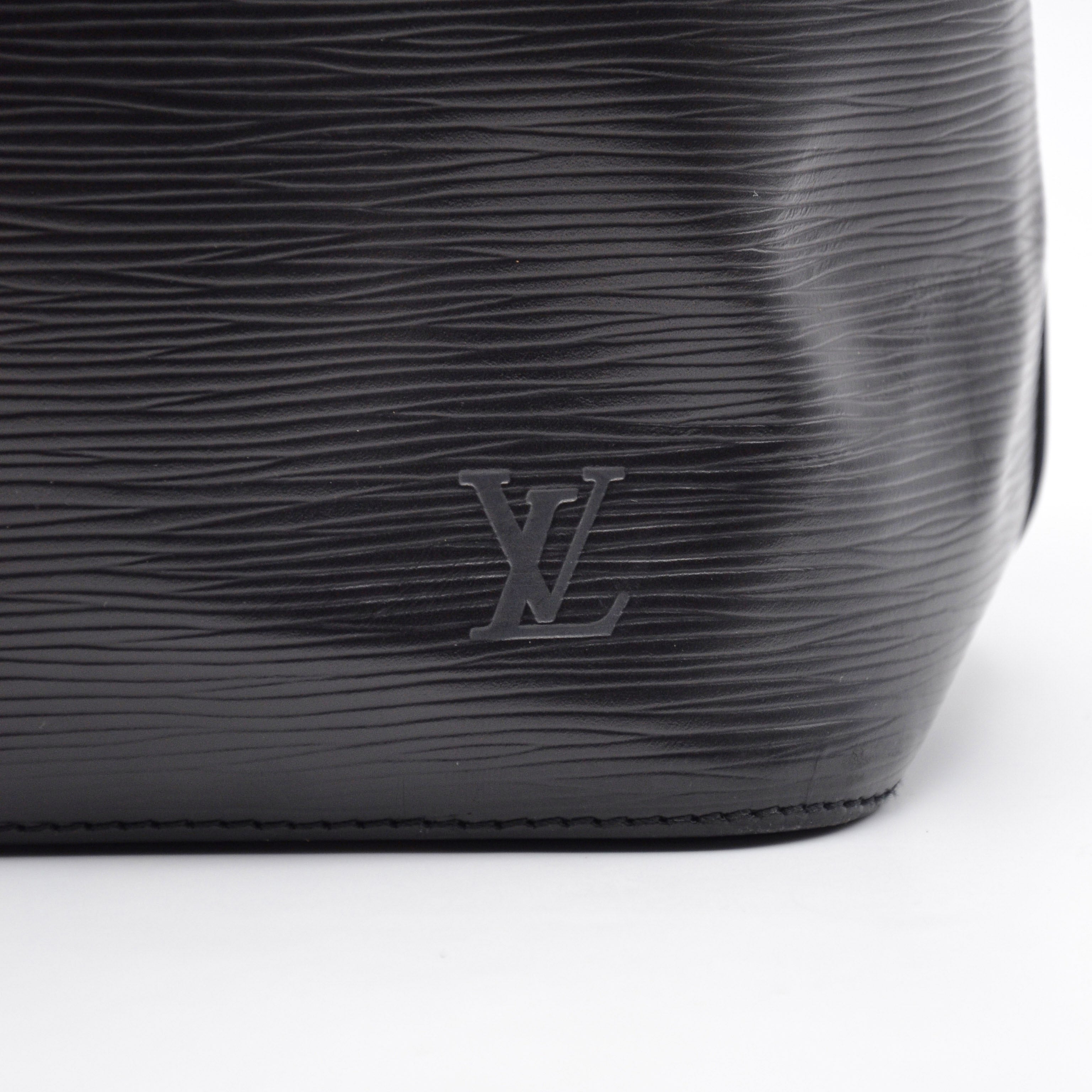 Louis Vuitton Noé Moyen Modèle Cuir Épi Noir