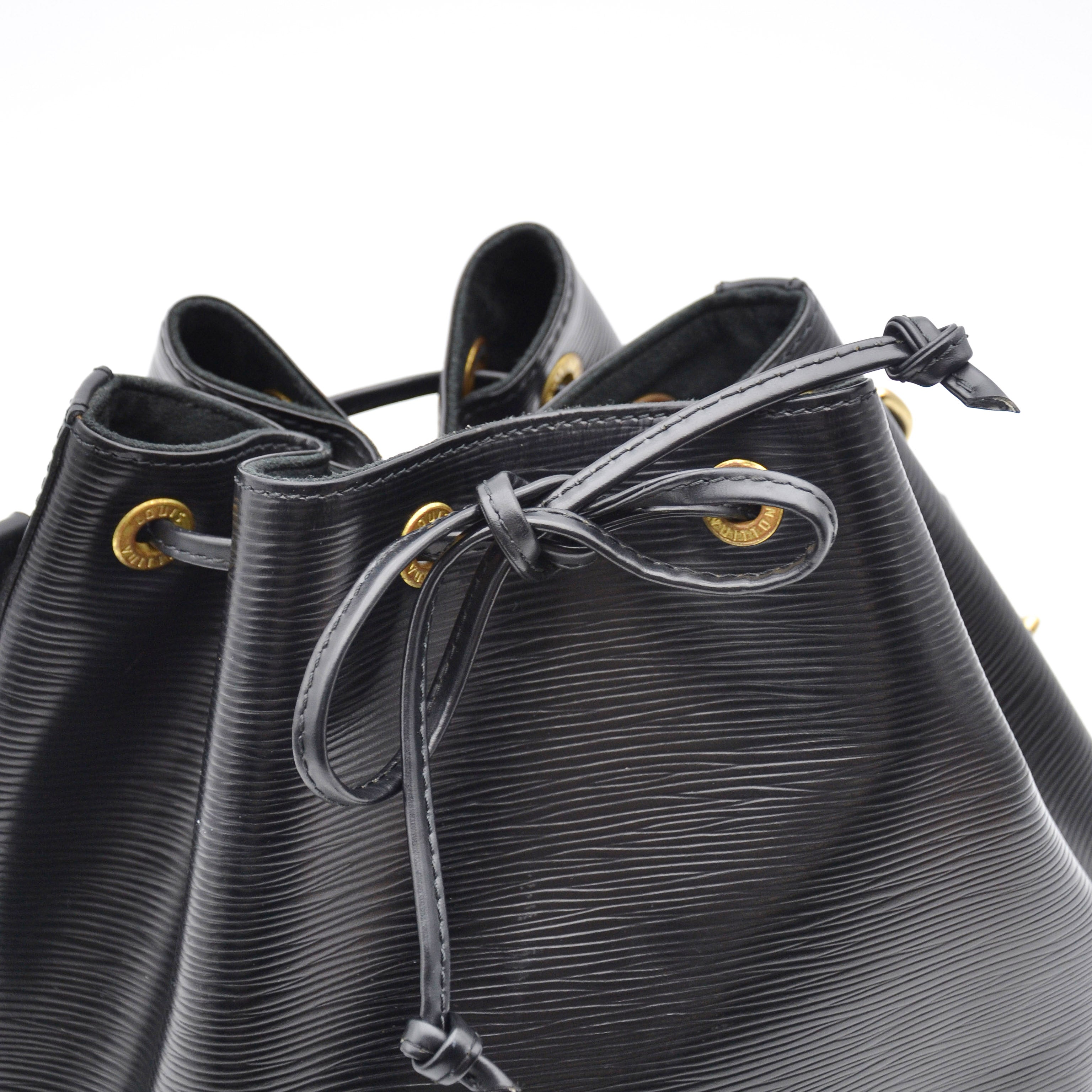 Louis Vuitton Noé Moyen Modèle Cuir Épi Noir