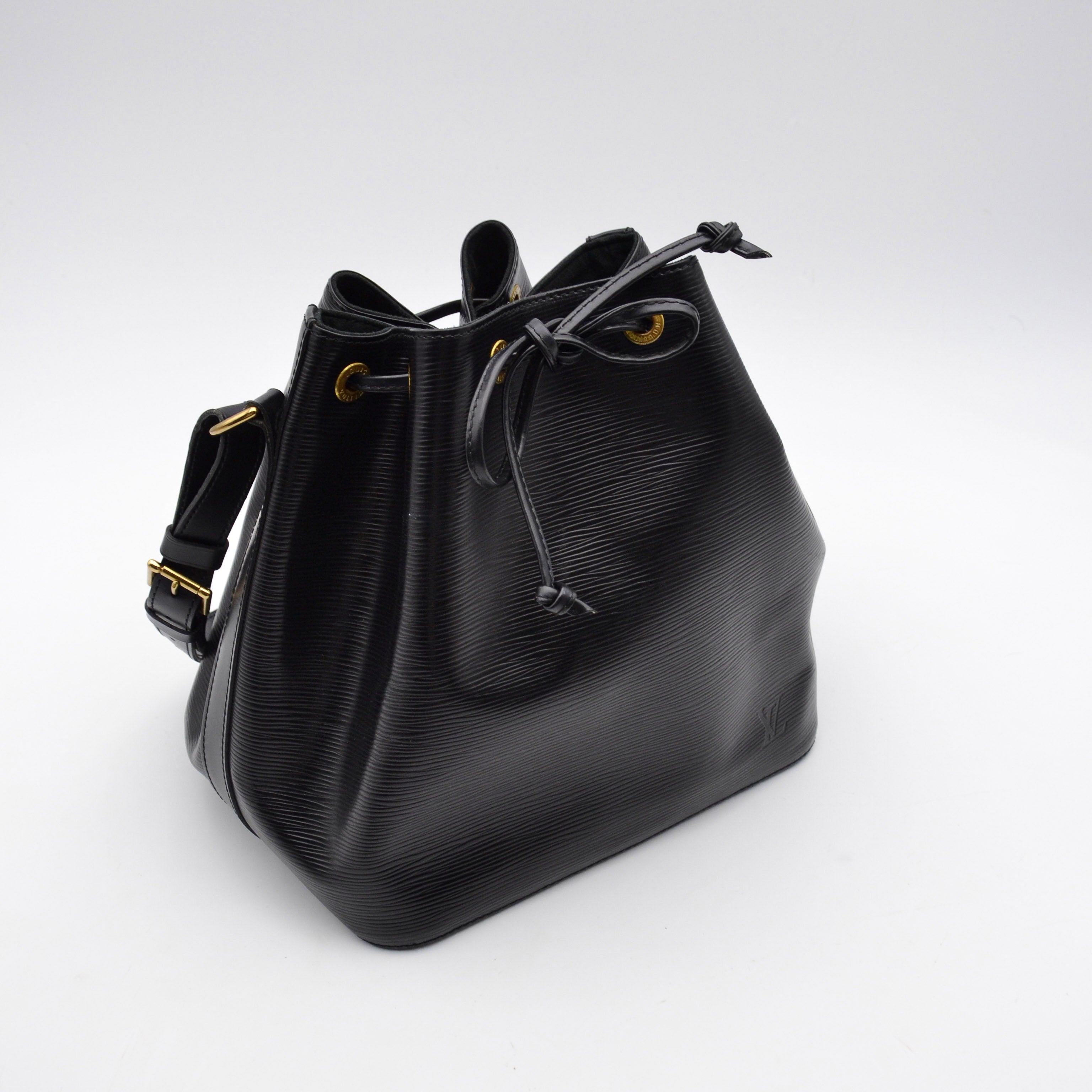 Louis Vuitton Noé Moyen Modèle Cuir Épi Noir