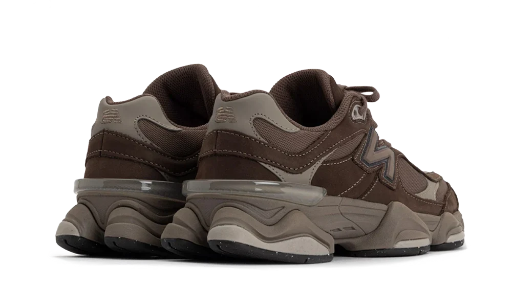 New Balance - 9060 Mono Cortado - Marron