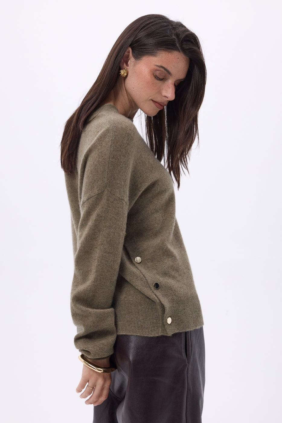 Pull Col Rond À Boutons Latéraux Dorés Ora - Khaki Chine - Femme