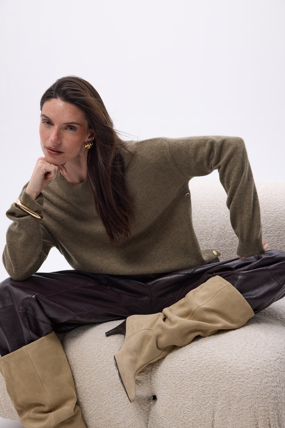 Pull Col Rond À Boutons Latéraux Dorés Ora - Khaki Chine - Femme