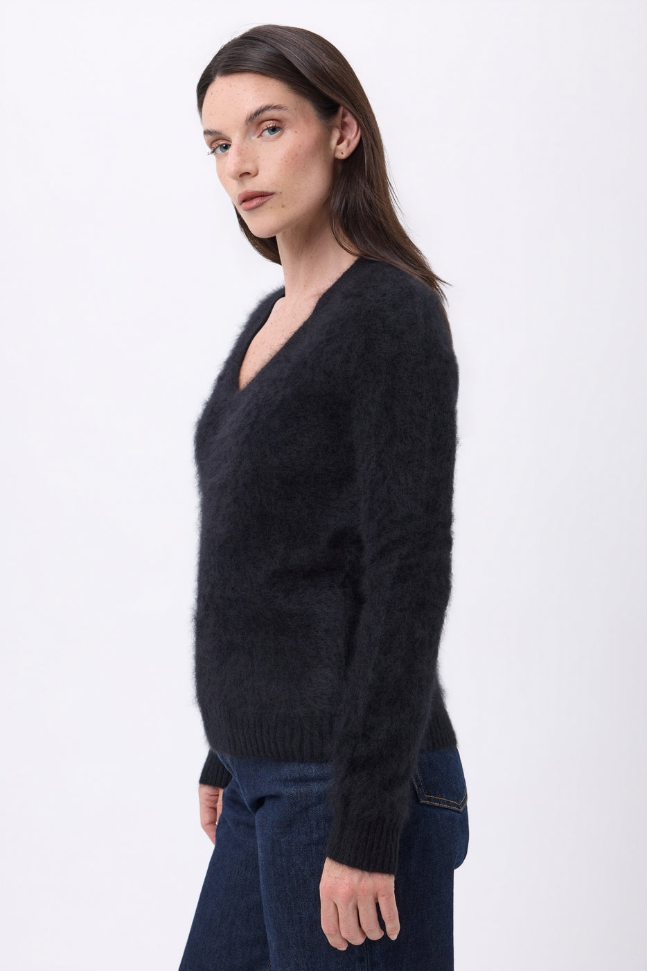 Pull Col V – Cachemire Brossé Orion - Noir - Femme