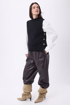 Pull Col Montant Sans Manche Boutons Dorés Orta - Noir - Femme
