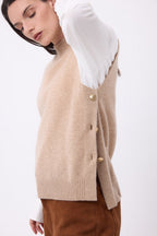 Pull Col Montant Sans Manche Boutons Dorés Orta - Beige Creme - Femme