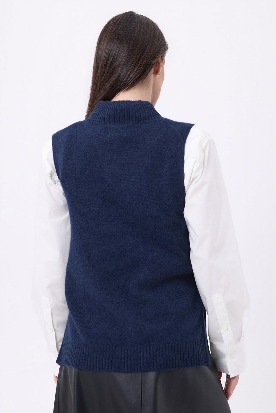 Pull Col Montant Sans Manche Boutons Dorés Orta - Bleu Marine - Femme