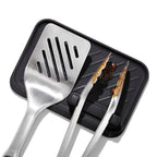 Set de 2 Pinzas para Utensilios para Barbacoa + Espátula