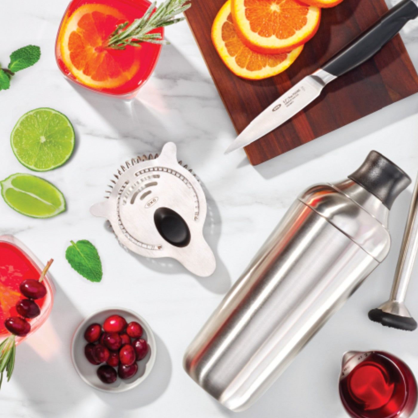 Cocktail Box: Shaker And Muddler