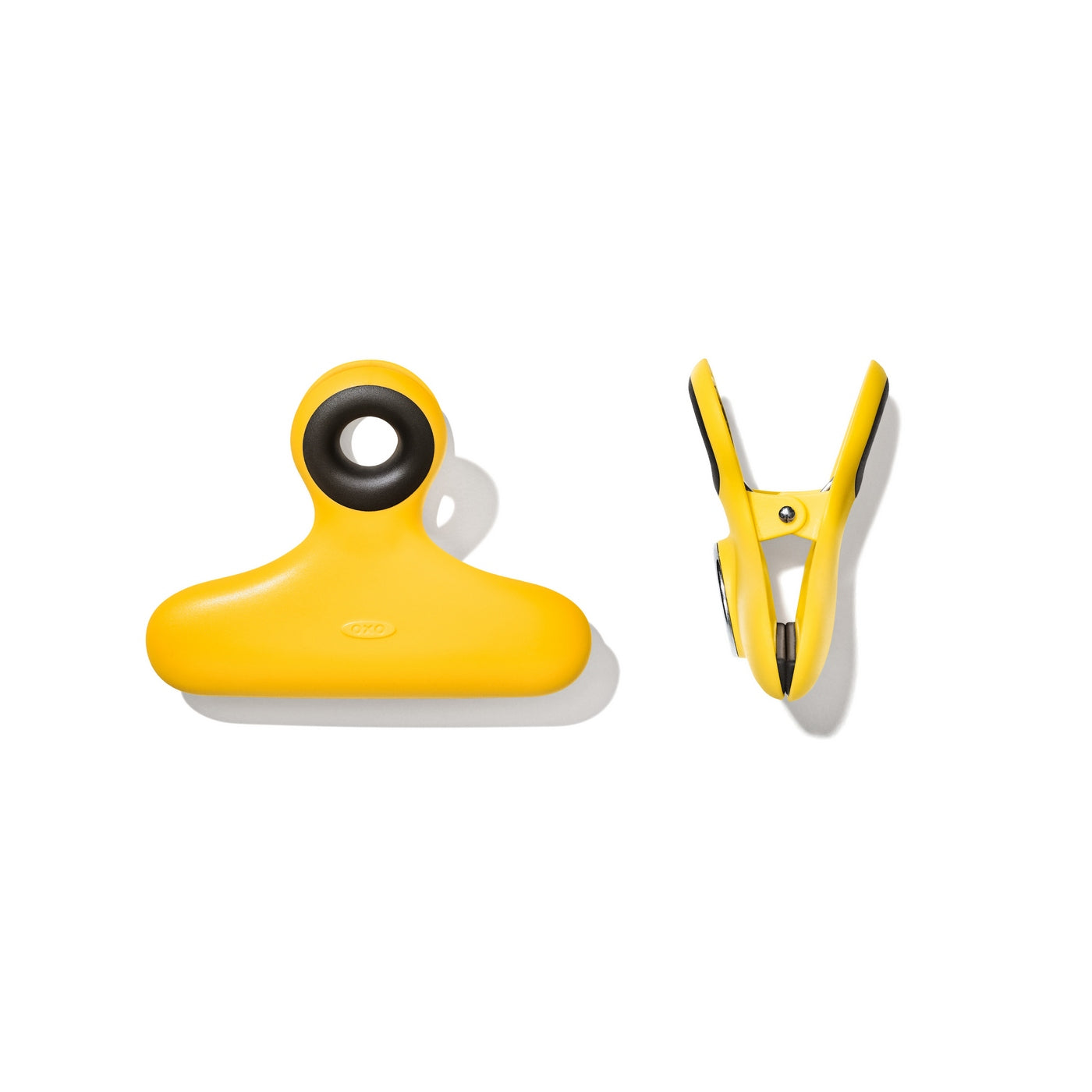 Lot: 12 Large Magnetic Clips