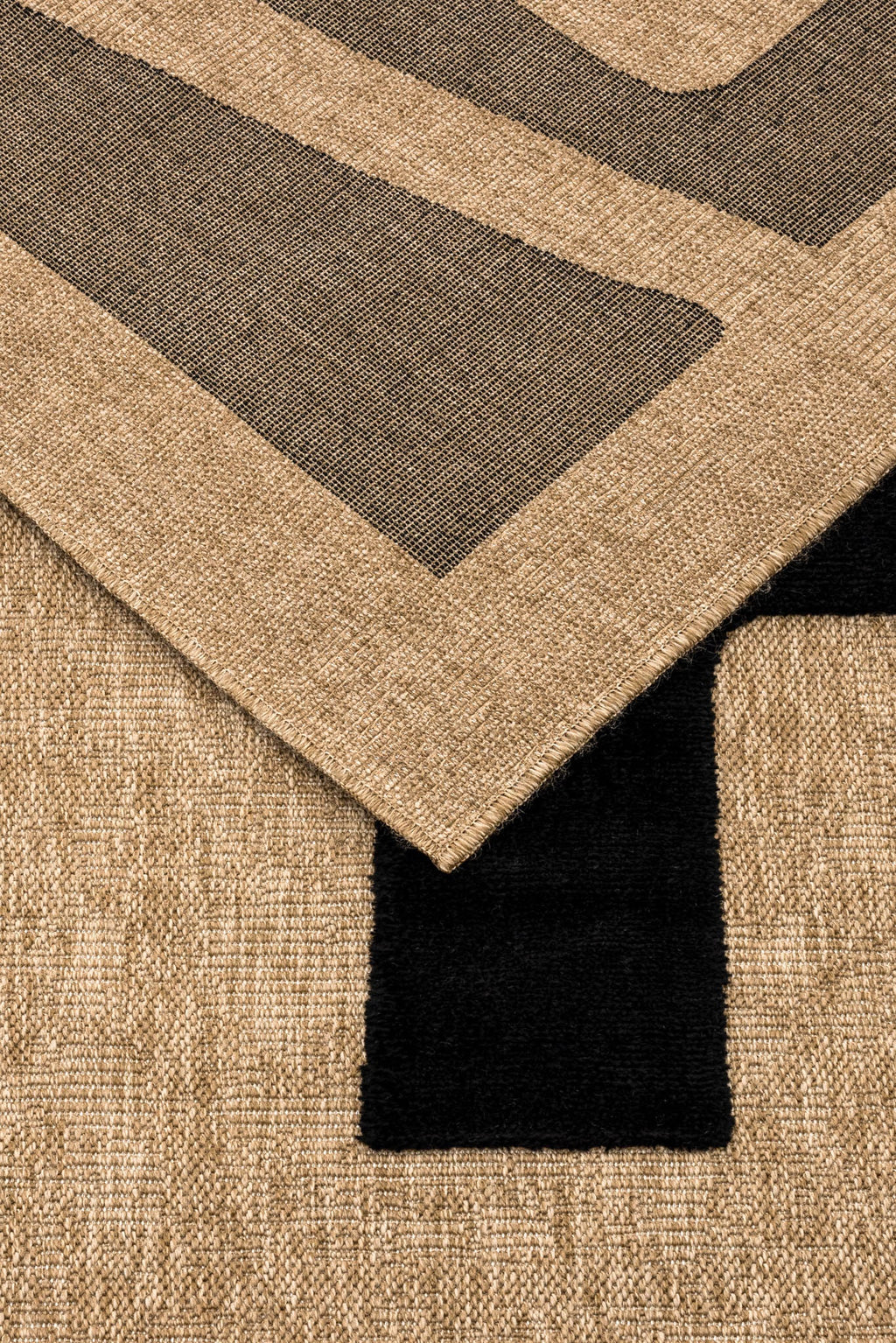 Rustic rug with black pattern: PAL9491NOI PALMA