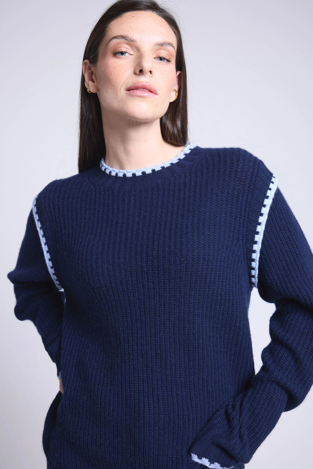 Jersey de cuello redondo con hombros en contraste Paloma - Azul marino azul cielo - Mujer