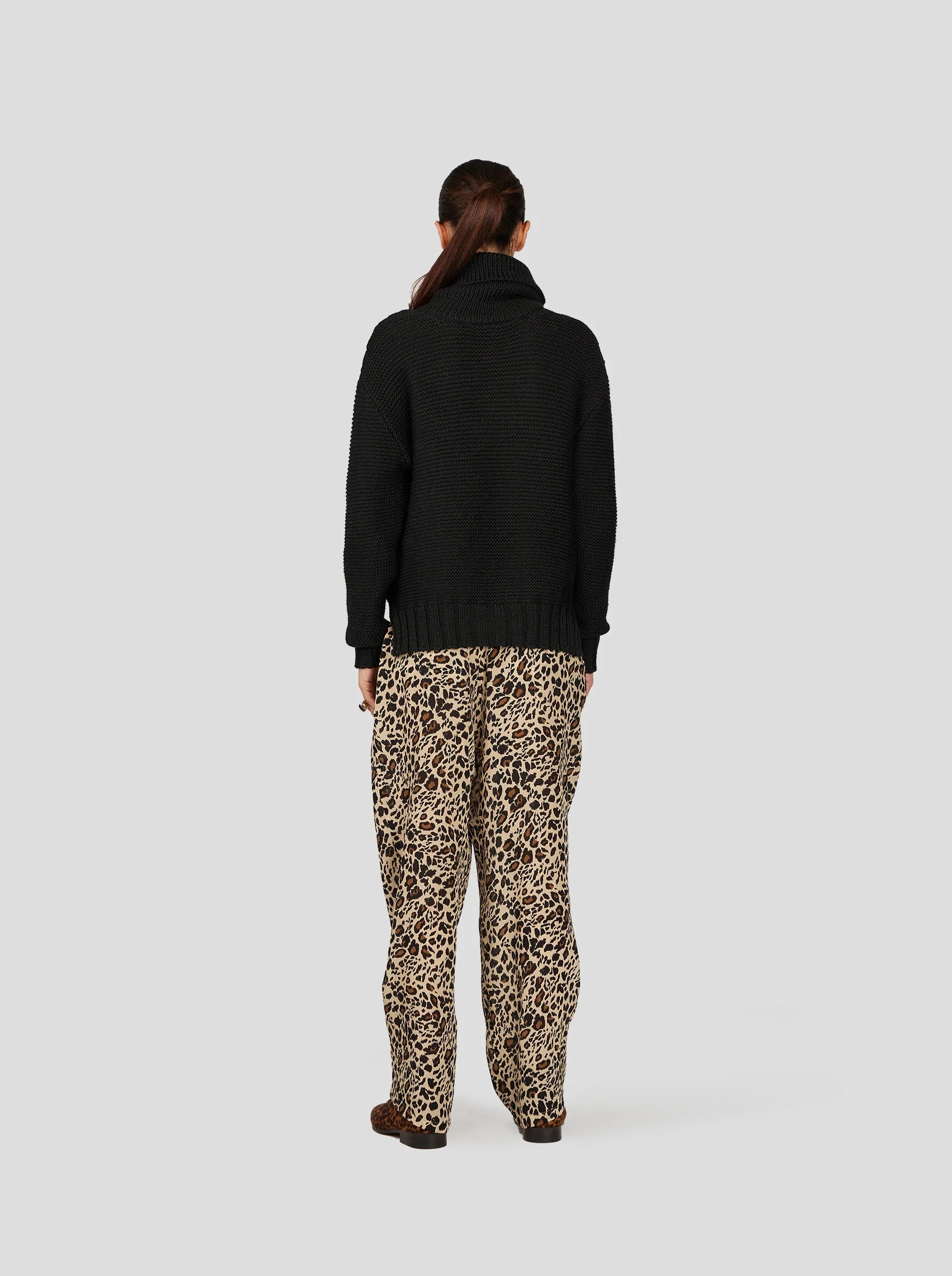 Pantalon Sakis À Imprimé Léopard Soyeux