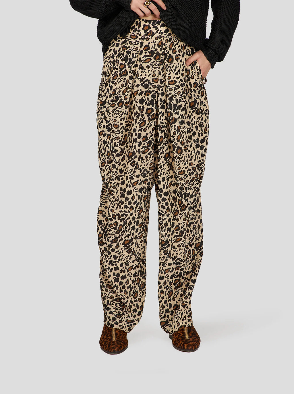 Pantalon Sakis À Imprimé Léopard Soyeux