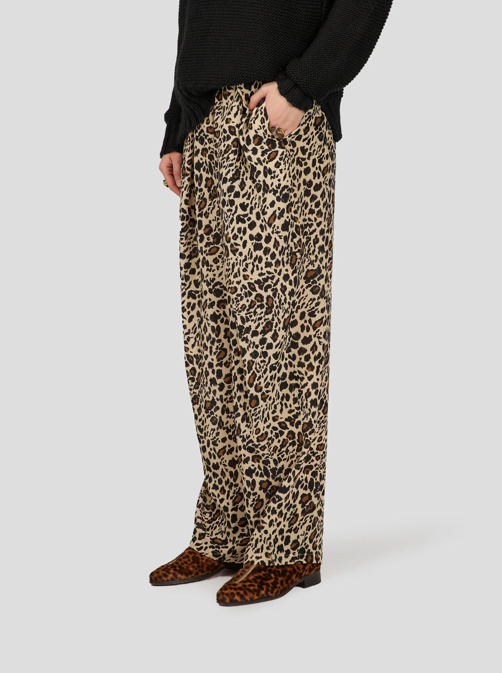 Pantalon Sakis À Imprimé Léopard Soyeux