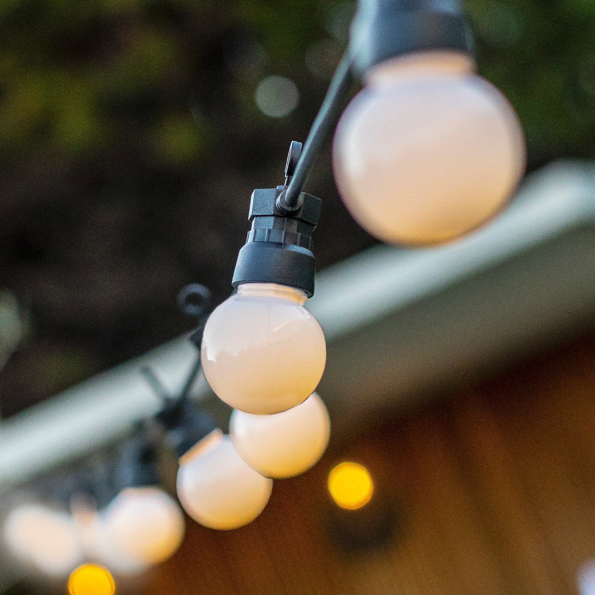 Party - Wired Led Garland - PVC - White