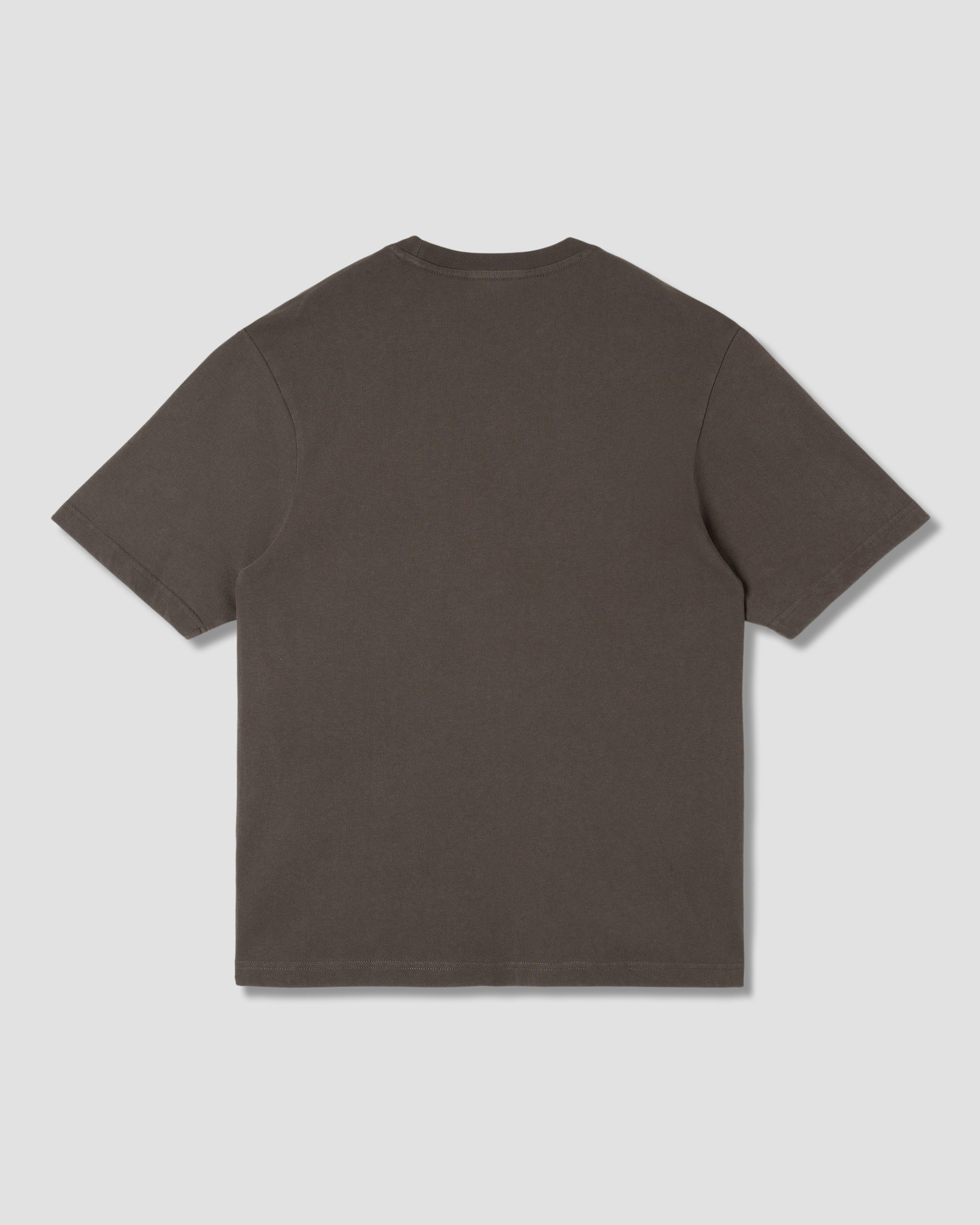 Camiseta con bolsillo de parche - Negro lavado