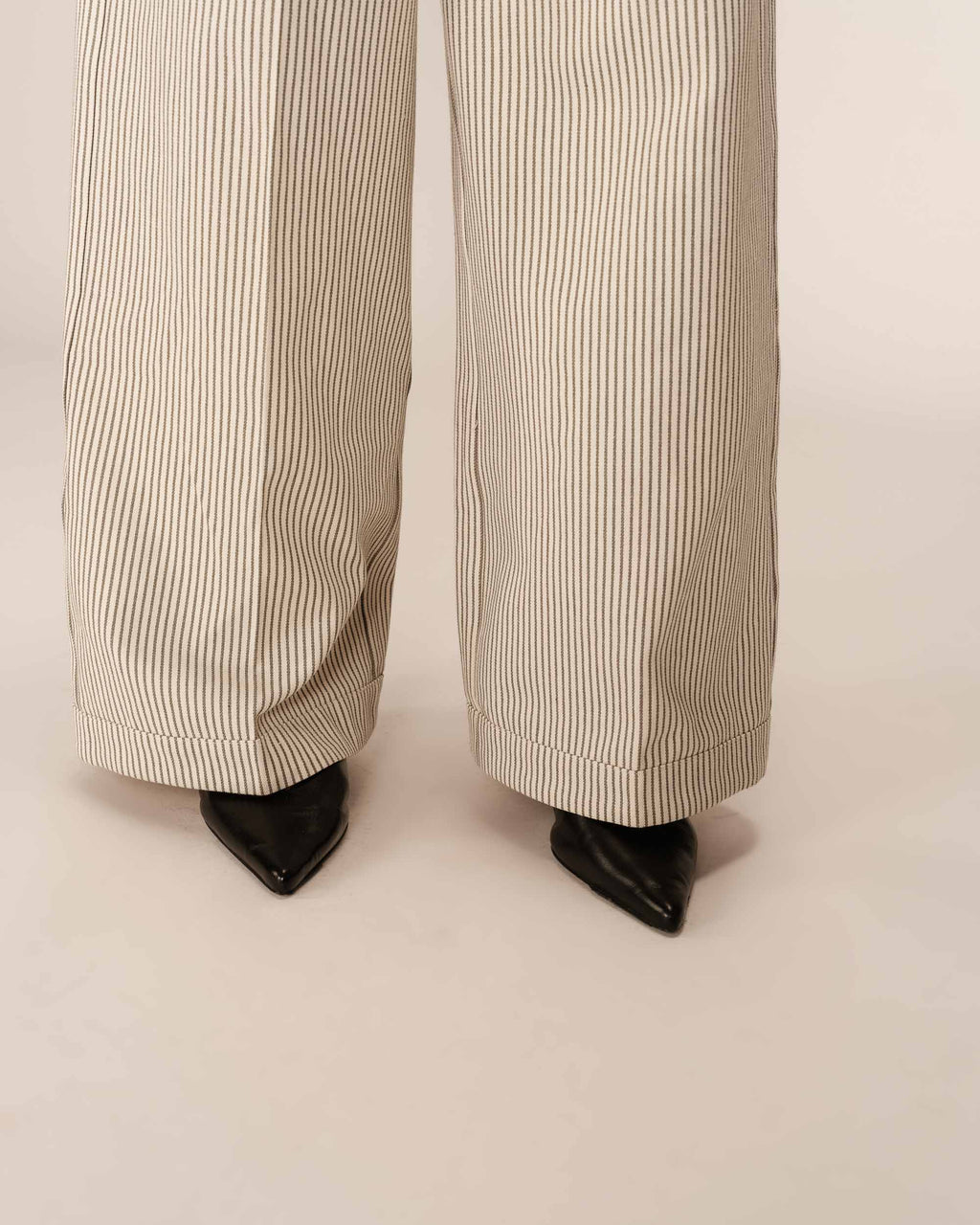 Pantalón Ancho Con Rayas Pátina Crudo