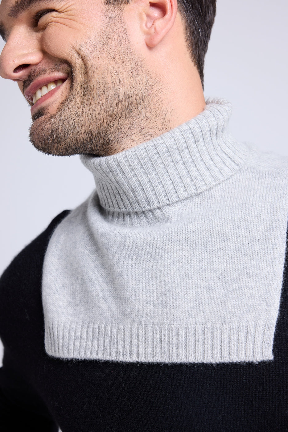 Paula Roll Neck - Light Grey